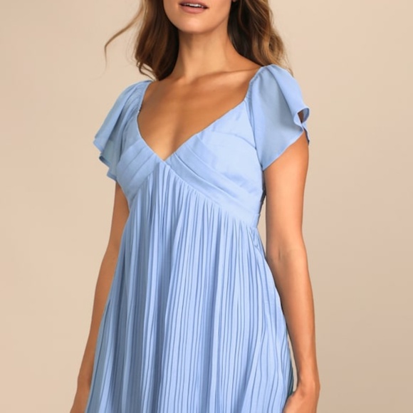 Lulus Dresses & Skirts - Lulus Amalfi Coast Light Blue Pleated Flutter Sleeve Mini Dress - Size M
